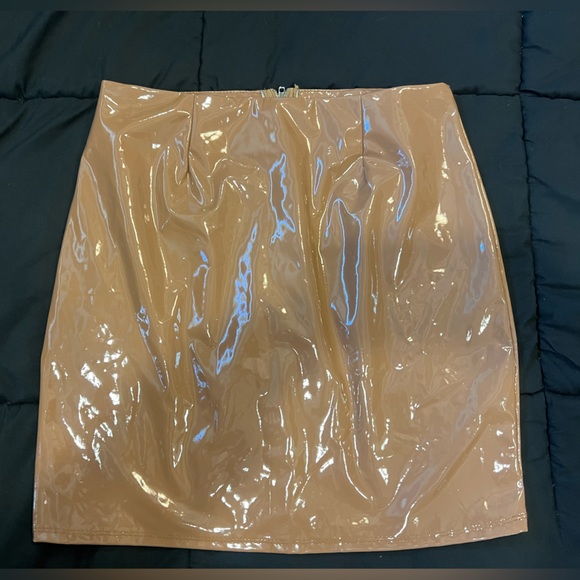 PU Skirt - Picture 2 of 4